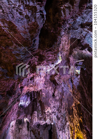 Japan's three major limestone caves, Iwate, Ryusendo, Tsuki Palace 104155320