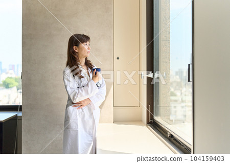 女醫生喘口氣 104159403