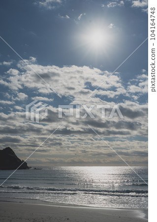 海和太陽 104164748
