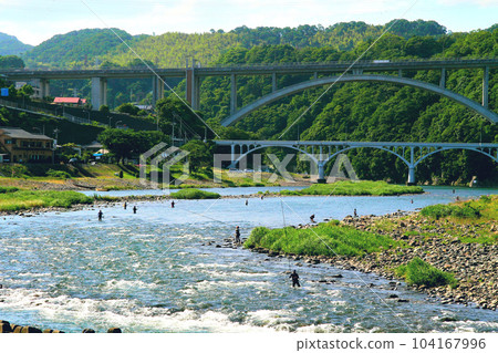 Sweetfish fishing in early summer Sweetfish fishing in early summer 104167996