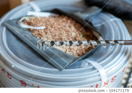 wood drill 104171179