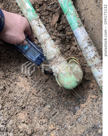 gas leak inspection 104173132