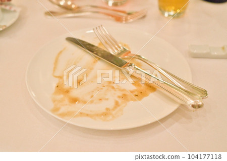 after dinner plate 104177118