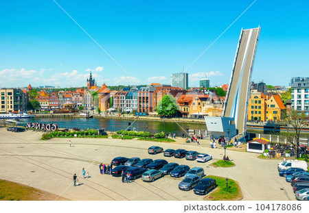 Pedestrian bridge in Gdansk 104178086