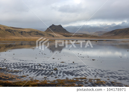Lake and mountains, Dyrholaey, south Iceland 104178971