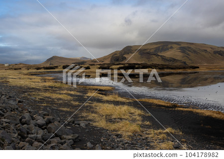 Lake and mountains, Dyrholaey, south Iceland 104178982