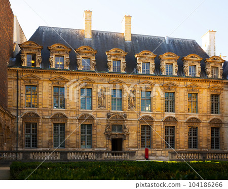Hotel de Sully, Paris 104186266