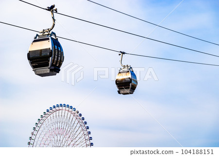 Scenery of a sightseeing city operated by a ropeway d-2 High saturation contrast 104188151