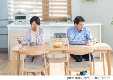 Middle-aged couple quarreling Middle-aged couple Middle-aged couple 104190046