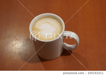 Heart's latte art 104191011