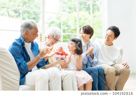 第三代家庭母親節 104192818