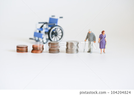 Elderly couple money image nursing care pension old age 104204824