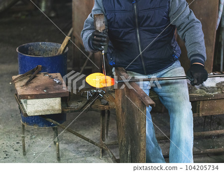 Blown glass artist 104205734