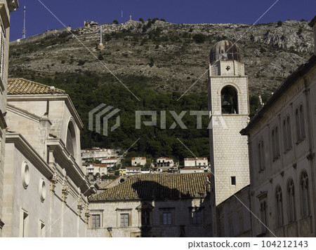 the old city of Dubrovnik at the mediterranean sea 104212143