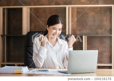 Smart asian Woman working in the Office . Smart asian Woman working in the Office . 104216178