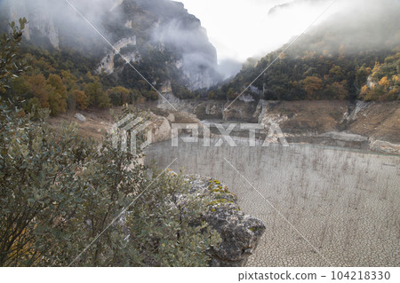 Montrebei canyon in drought period in Catalonia 104218330