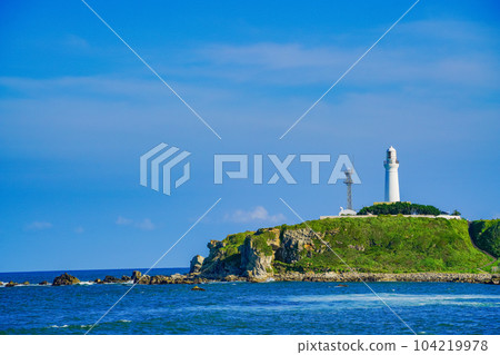 (Chiba Prefecture) Inubosaki lighthouse under clear weather 104219978