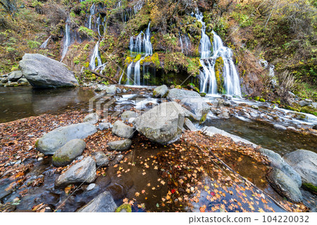 "Yamanashi Prefecture" Toryu Falls in late autumn Hokuto City "Yamanashi Prefecture" Toryu Falls in late autumn Hokuto City 104220032