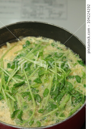 豆種子味噌湯 豆種子味噌湯 104224292