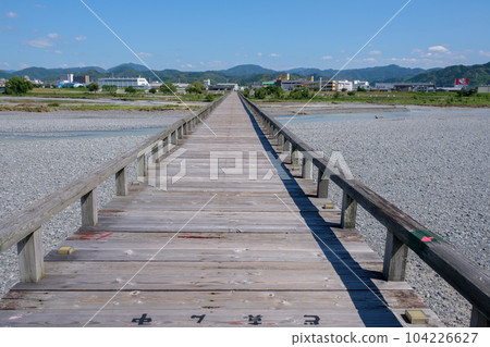 從中間看到的風景 104226627