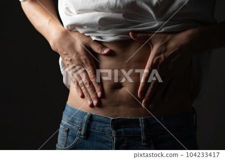 男人減少腹部脂肪的飲食 104233417
