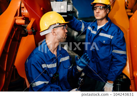Professional worker maintenance machine robotic arms industrial machinery Professional worker maintenance machine robotic arms industrial machinery 104243631