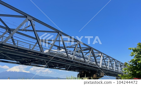 東海道新幹線藤川大橋 東海道新幹線藤川大橋 104244472
