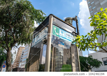 公共電話亭內安裝的 Wi-Fi 接入點 104246194