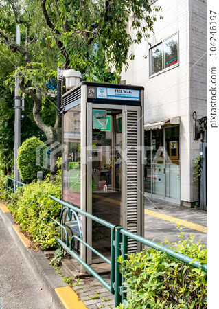 公共電話亭內安裝的 Wi-Fi 接入點 104246197