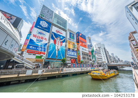 [大阪] 道頓堀固力高標誌觀光船 104253178