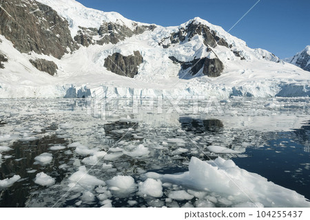 Paradise bay glaciers and mountains, Antartic peninsula, Antartica.. Paradise bay glaciers and mountains, Antartic peninsula, Antartica.. 104255437