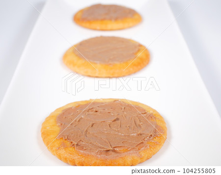 Crackers with coffee cream Crackers with coffee cream 104255805