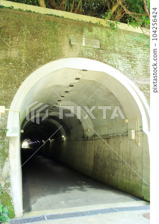 通往佐見岬展望台的隧道 通往佐見岬展望台的隧道 104256424