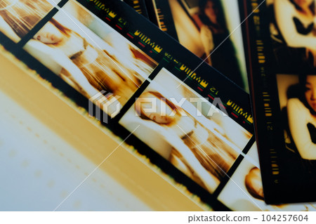 女生 女孩 女性 104257604