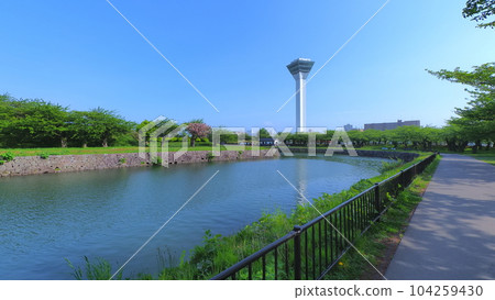 Goryokaku Tower 1 from the moat of Goryokaku in May 104259430