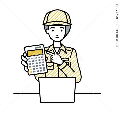 一位坐在辦公桌前的女工打開筆記本電腦，指著一個計算器給我們看 104263285