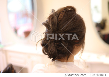 女人的背部形像美容院形象 女人的背部形像美容院形象 104264811
