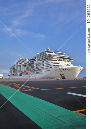 MSC Bellissima moored at Daikoku Wharf Passenger Ship Terminal 104265462