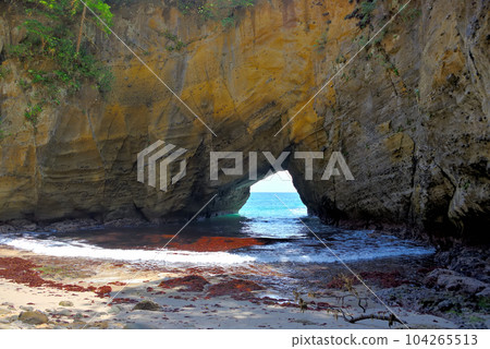 Izu Peninsula, Minamiizu, Inside of Ryugu Cave, Bright Space of Tensodo Cave and Cave Leading to the Sea, Shimoda City, Shizuoka Prefecture (8) Izu Peninsula, Minamiizu, Inside of Ryugu Cave, Bright Space of Tensodo Cave and Cave Leading to the Sea, Shimoda City, Shizuoka Prefecture (8) 104265513