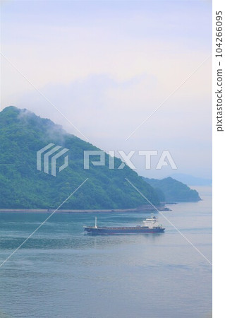 從廣島縣竹原前往大崎大藏 從木之江溫泉酒店清風館的房間 眺望大海和瀨戶內海大下島的絕美景色 104266095