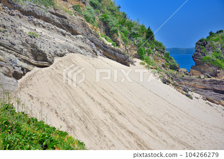 Izu Peninsula・Tagyu Sand Ski Area・Very popular with children, exhilarating sledding spot・Shimoda City, Shizuoka Prefecture(5) 104266279