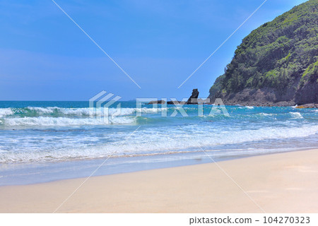 伊豆半島和南伊豆、木佐美大濱和五石濱之間的沙灘、神子島近海和靜岡縣下田市的形象 (7) 伊豆半島和南伊豆、木佐美大濱和五石濱之間的沙灘、神子島近海和靜岡縣下田市的形象 (7) 104270323