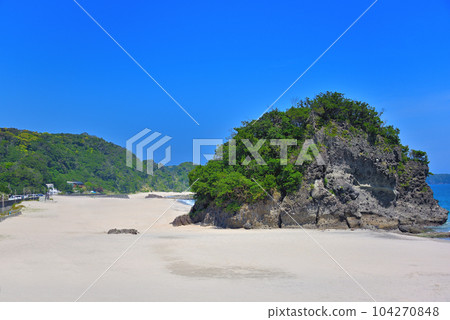 Izu Peninsula, Minamiizu, Kisami Ohama Beach, a sandy beach popular with foreigners for its spacious and elegant atmosphere, Shimoda City, Shizuoka Prefecture (3) 104270848