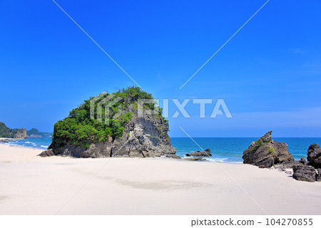 Izu Peninsula/Minamiizu/Kisami Ohama Beach/Elegant white sand beach popular with foreigners/Shimoda City, Shizuoka Prefecture(9) Izu Peninsula/Minamiizu/Kisami Ohama Beach/Elegant white sand beach popular with foreigners/Shimoda City, Shizuoka Prefecture(9) 104270855