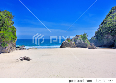 Izu Peninsula, Minamiizu, Kisami Ohama Beach, Sandy Beaches Popular with Foreigners for Beautiful Beach Scenery, Shimoda City, Shizuoka Prefecture (6) 104270862