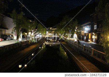 兵庫縣城崎溫泉夜景 104271120