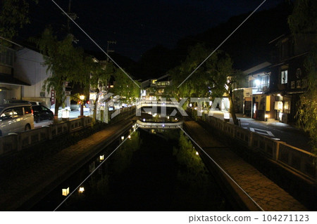 兵庫縣城崎溫泉夜景 104271123