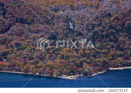 Ryuzu Falls in autumn colors seen from Oku-Nikko and Shayama ridgeline Ryuzu Falls in autumn colors seen from Oku-Nikko and Shayama ridgeline 104273147