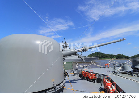 Destroyer's main gun　 104274706