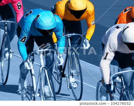 騎自行車 104276032